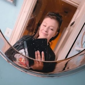 Meet your Posher, Devon